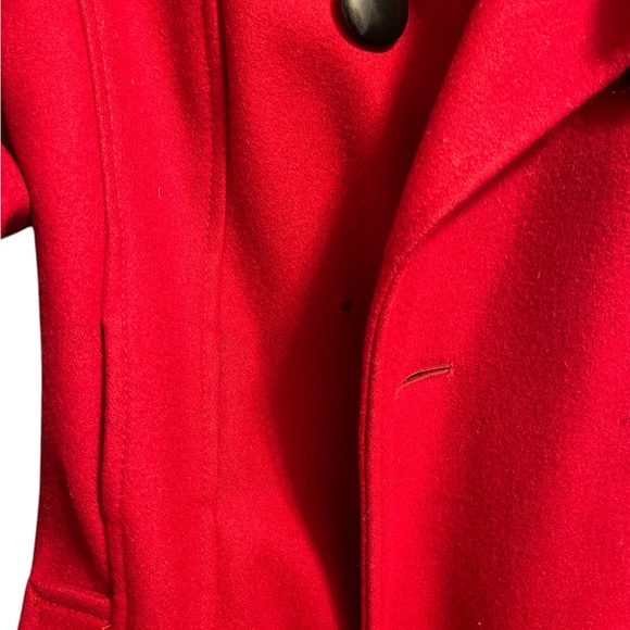 Red Guess Coat Large ♥️ - Picture 2 of 7